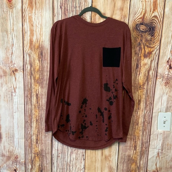 Men’s‎ Libertador Tee Shirt Size Large Longer Length Maroon Black with Pocket - Picture 3 of 8